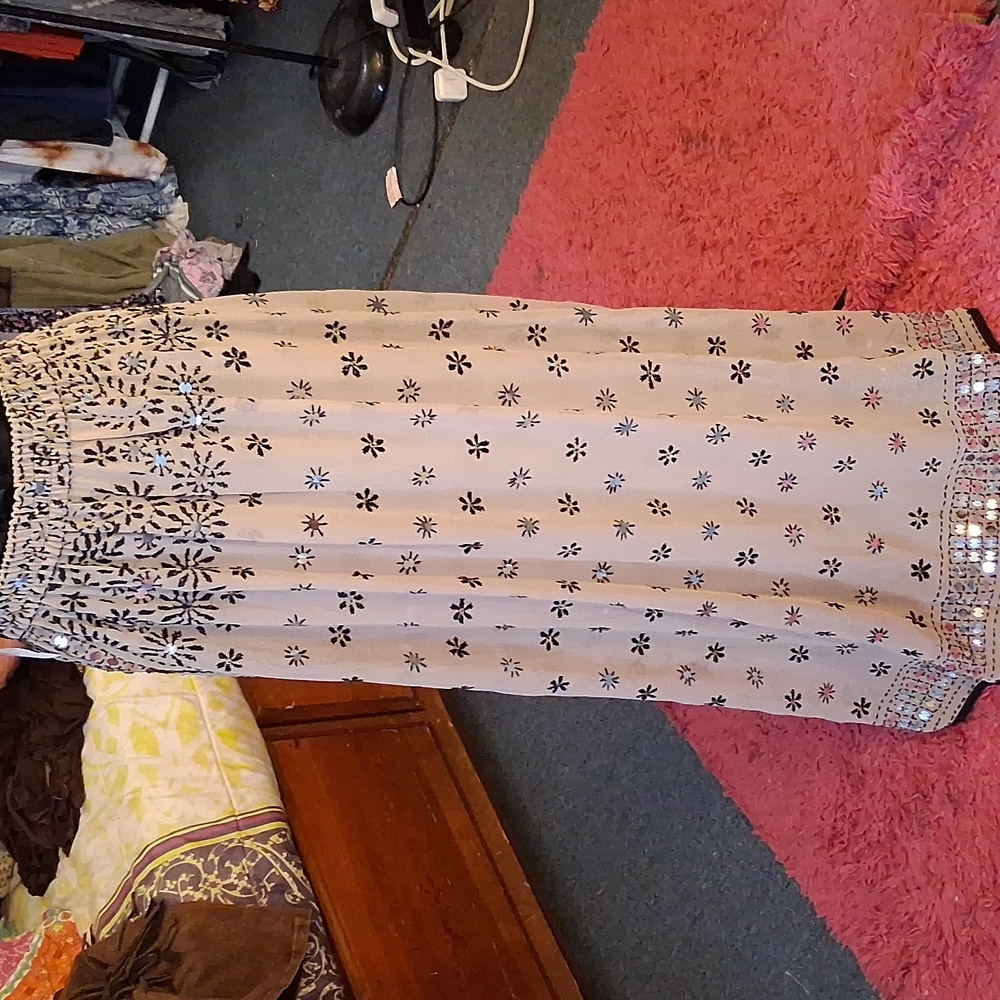 Elegant Soft Surrounfings Skirt - Picture 2 of 5